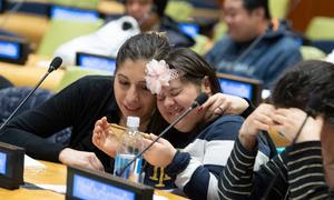 Participantes en la celebración anual del Día Mundial del Síndrome de Down, bajo el lema "Que nadie se quede atrás en la educación".