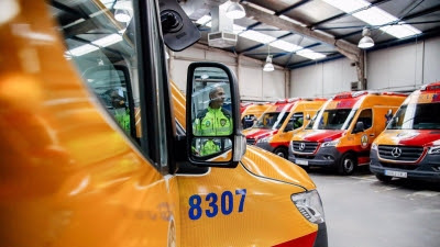 Un hombre es apuñalado hasta cuatro veces en la calle Valmojado, en el distrito de Latina