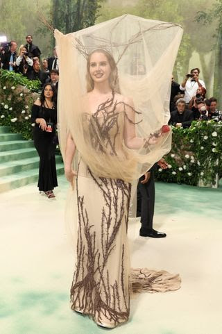 Met Gala 2024 Lana del Rey