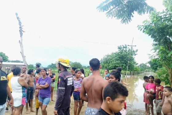 Desborde del río Chamariapa causó anegaciones en cuatro sectores de Sucre