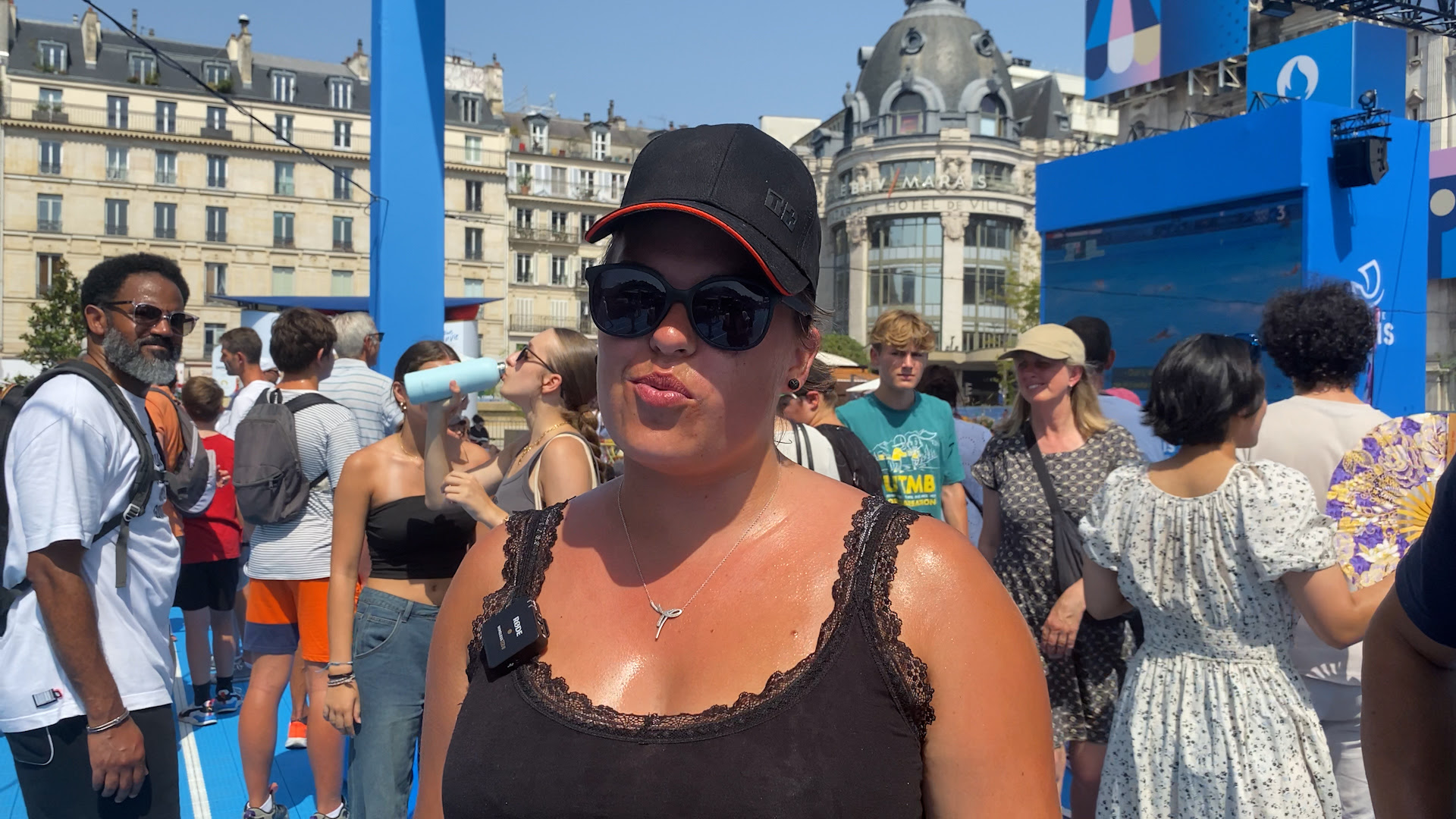 Canicule aux JO 2024 : A la fan zone de l'Hôtel de Ville, ambiance festive malgré la chaleur