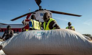 Entrega de ayuda humanitaria en Burkina Faso