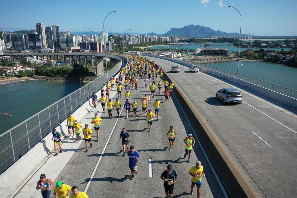 Corredores na Terceira Ponte (Zoom Filmes / Garoto)