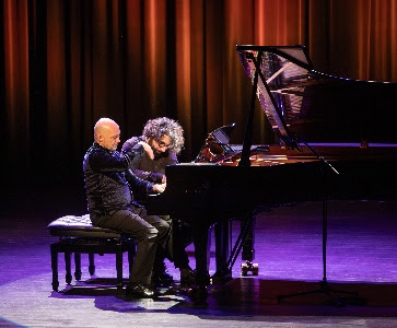 Duo OANA à Rouillac , Cyril PHÉLIX et Artavazd KACHATRIAN, piano a 4 mains 