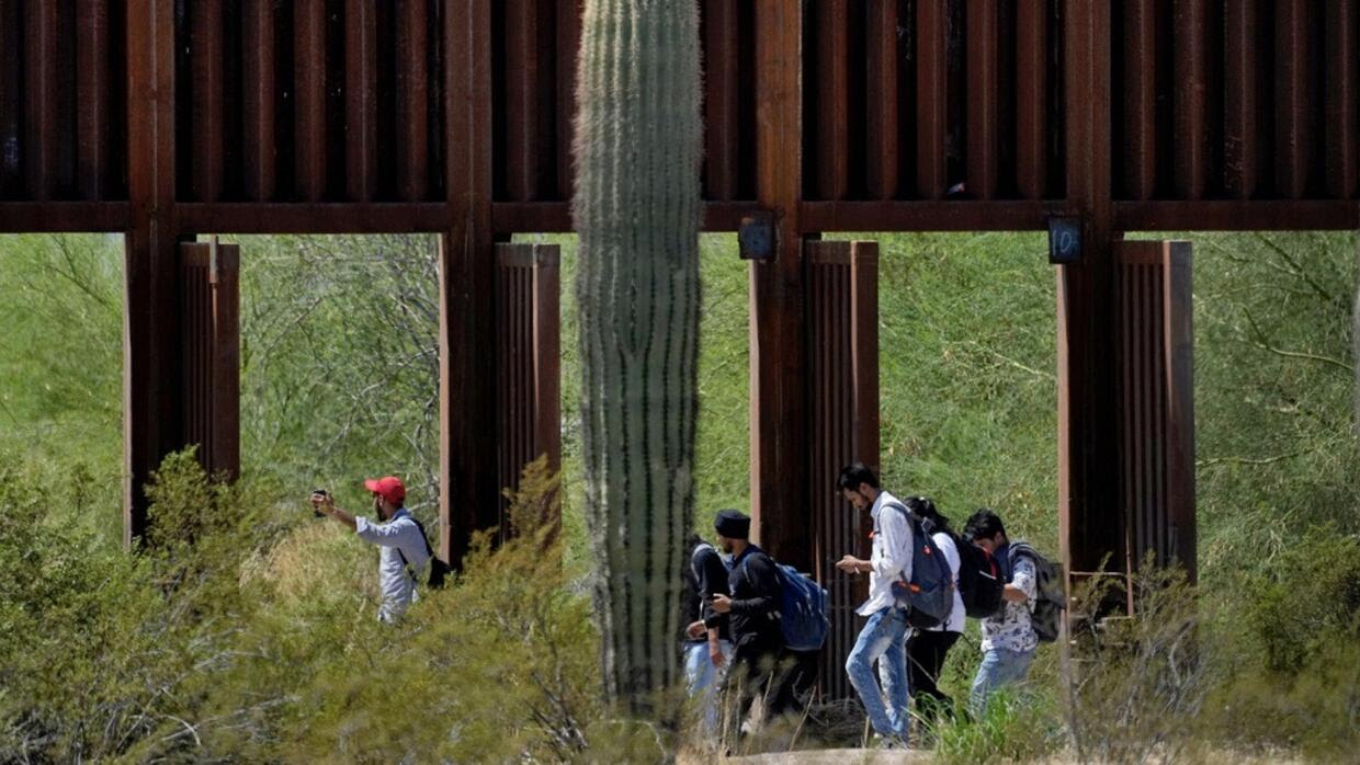 De qué trata la medida migratoria que se votará en Arizona, el único 'estado péndulo' fronterizo con México