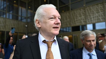 WikiLeaks : Julian Assange est un 'homme libre' et va regagner l'Australie, après un accord avec la justice américaine