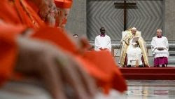 Il Papa durante l'omelia nella solennità dell'Ascensione nella Basilica di San Pietro