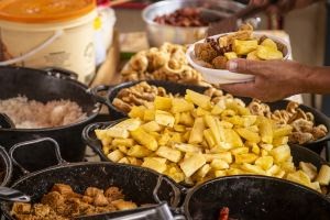 Revelando SP marca presença na Virada Cultural com artesanato, culinária e shows