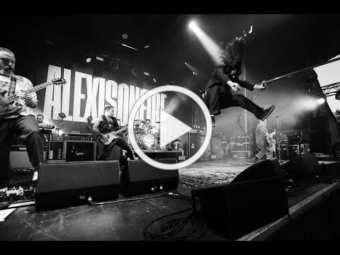 Alexisonfire - Little Girls Pointing And Laughing (Live)