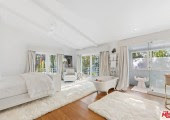 La modelo Miranda Kerr logra vender su casa de Malibú, California