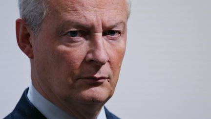 'Je ne pense pas qu'il soit très qualifié...' : les débuts chahutés de Bruno Le Maire reconverti en professeur à Lausanne