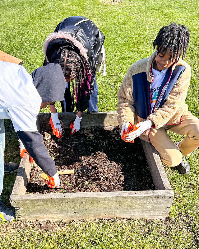 Earth Day Keep Detroit Clean pic2