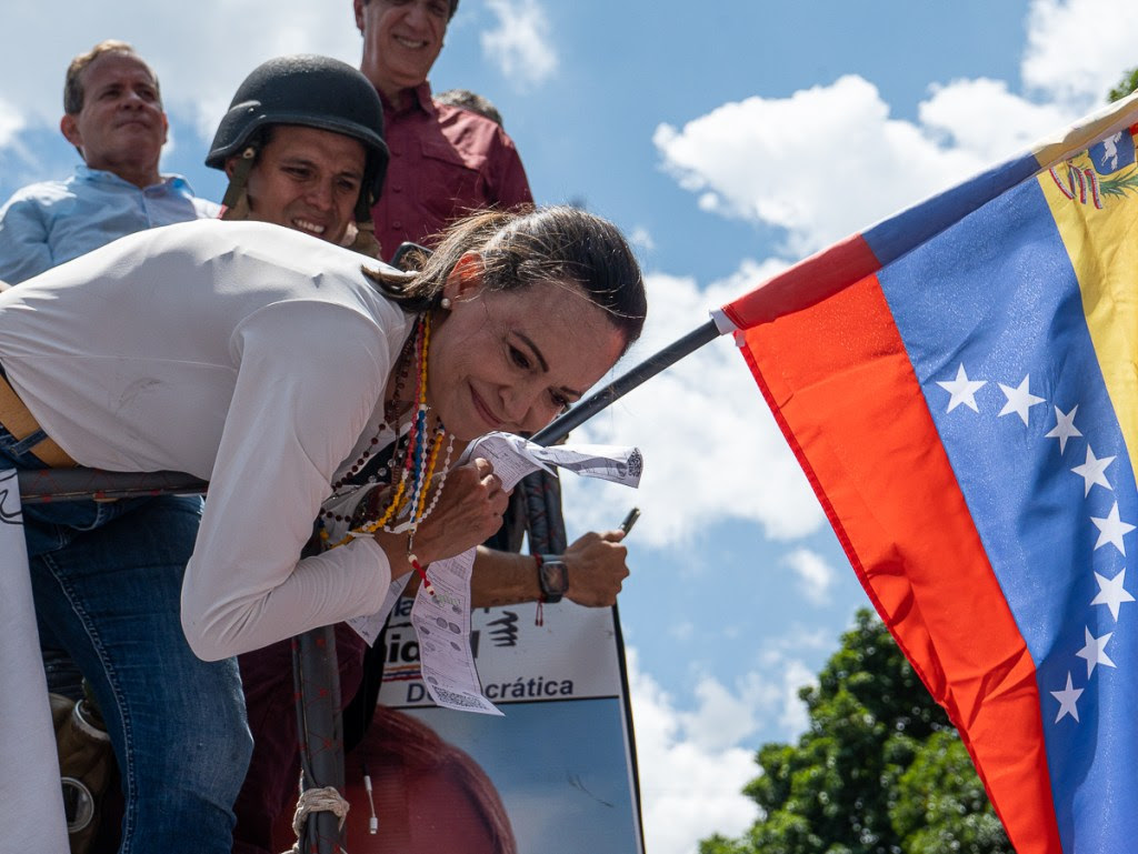 Cerco del poder se estrecha contra María Corina Machado: ¿cuál es el escenario de cara al 10 de enero?