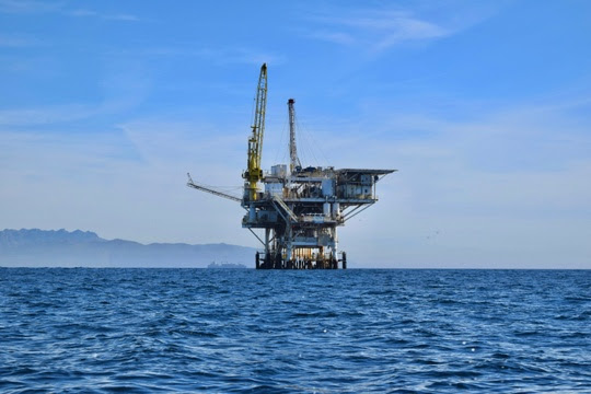 Deep Water oil rig - Unsplash.com