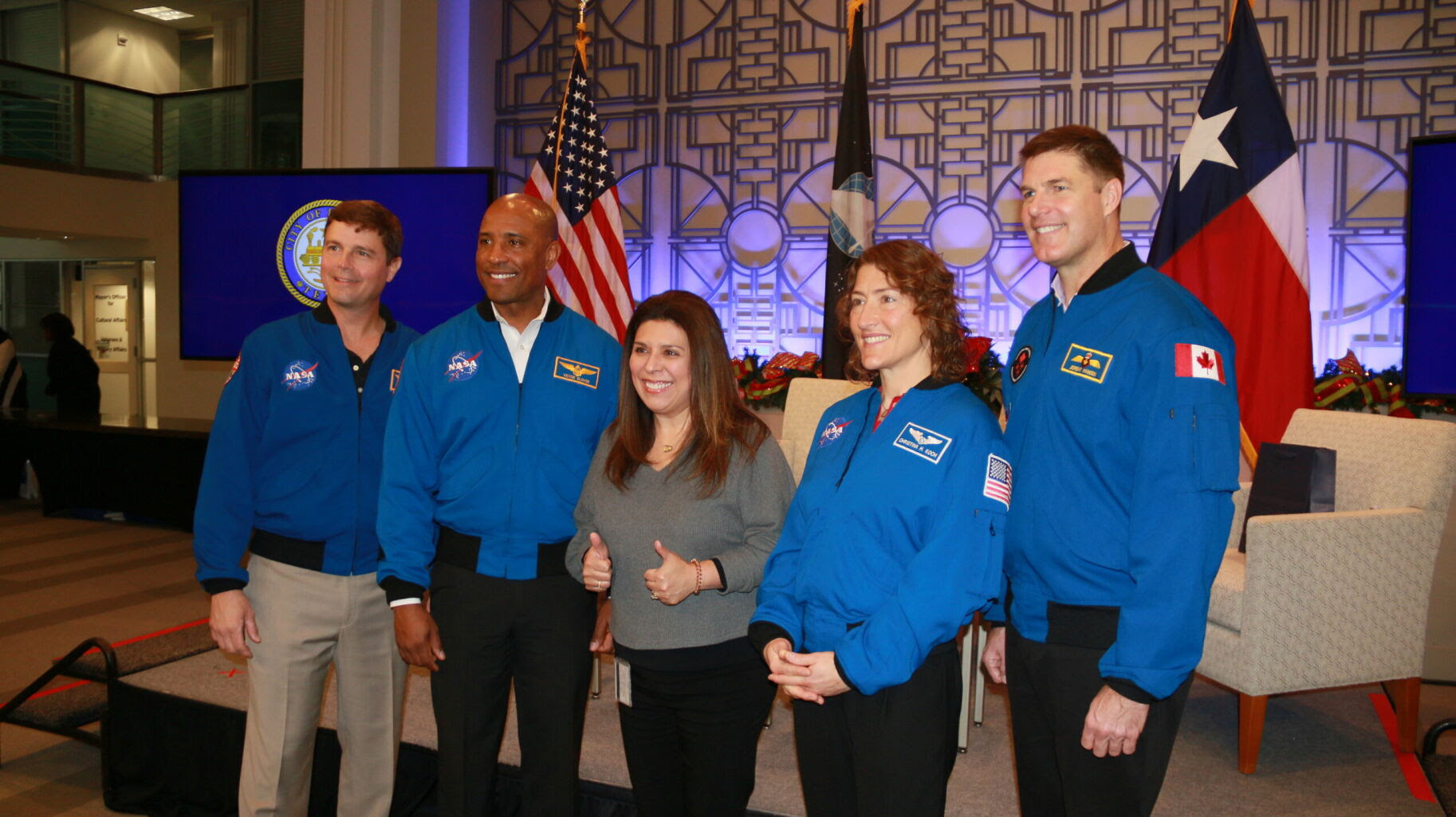 Mayor Turner Welcomes Artemis II Crew to City Hall – Bereavision TV ...