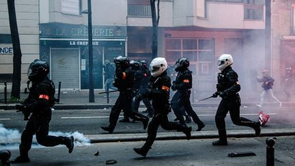 Le chef de la Brav-M mis en examen pour violences volontaires lors d'une manifestation en 2020 à Paris