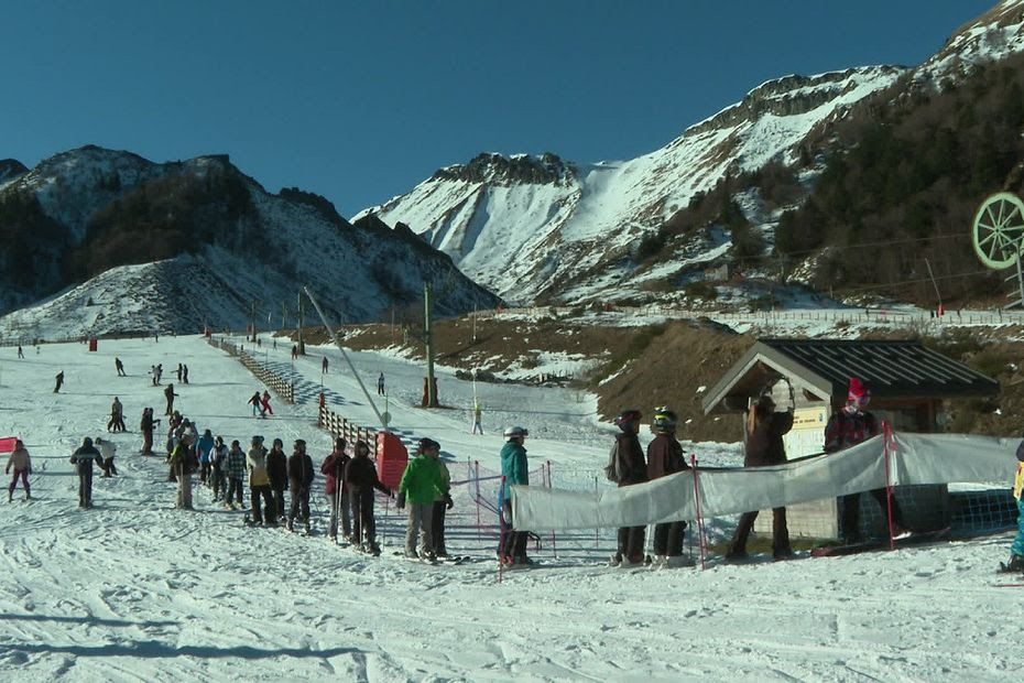 Files d’attentes, liaison avec le Mont-Dore : dans le Sancy, un nouveau forfait fait polémique à la station de ski Super-Besse