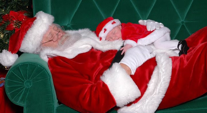 Santa_&_baby_sleeping