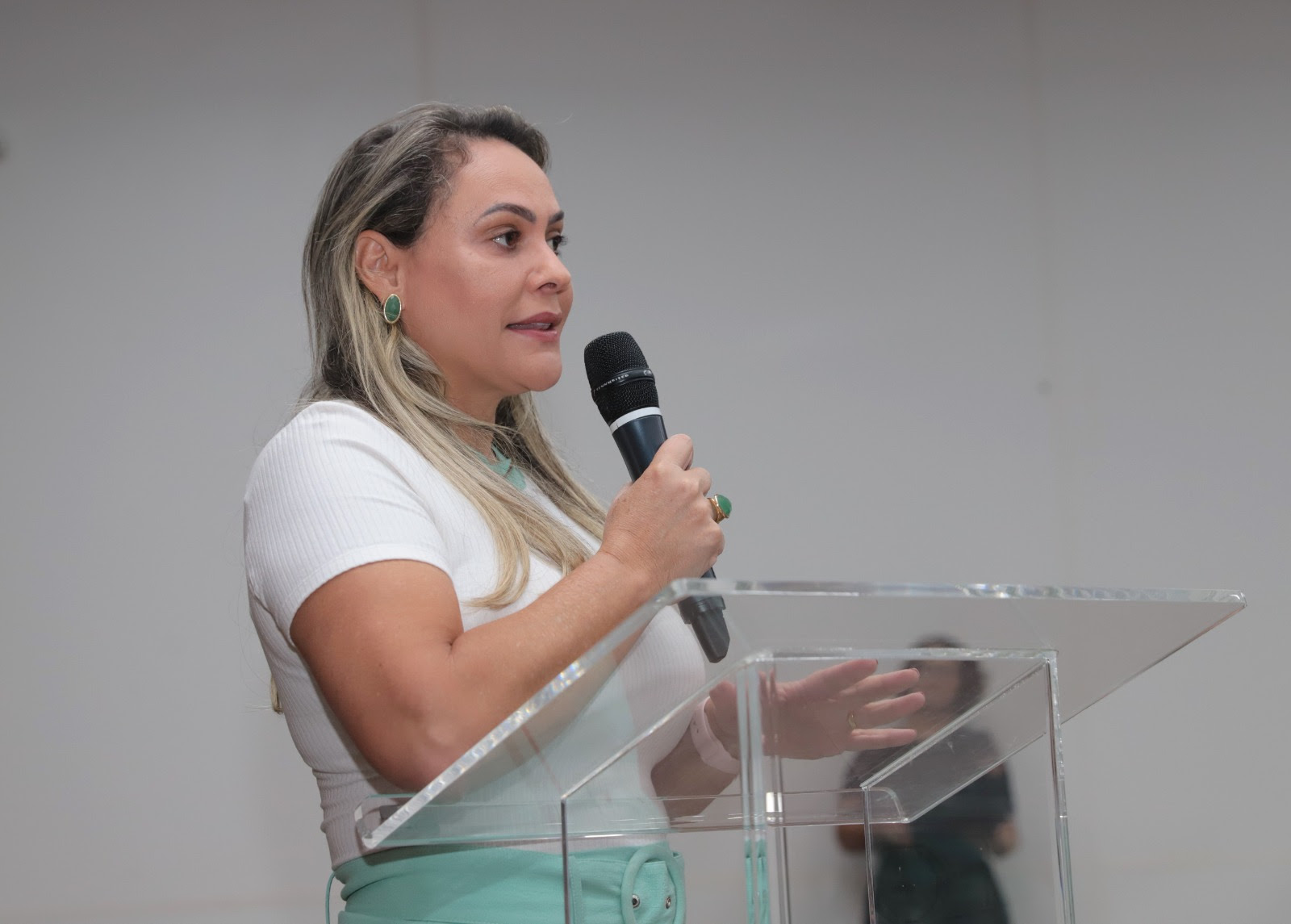 “Nosso Centro Especializado em Reabilitação é referência para 64 cidades vizinhas”, reforçou a secretária Ana Paula Abadia.