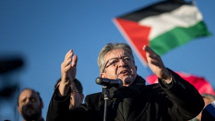 Européennes 2024 : mettre Gaza au cœur de la campagne, le pari de LFI qui clive la gauche