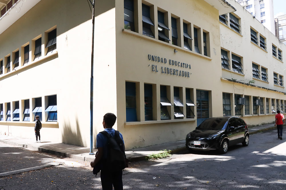 Escuelas- asistencia- El Libertador- Chacao (Mairet Chourio)