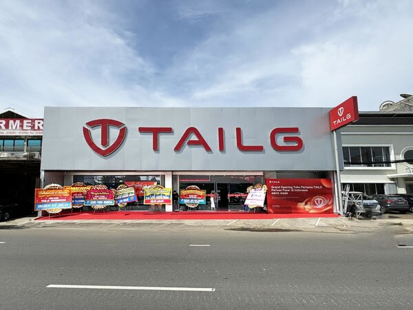 TAILG’s Indonesian Operations Center and first brand flagship store were grandly opened in Tangerang, Jakarta.