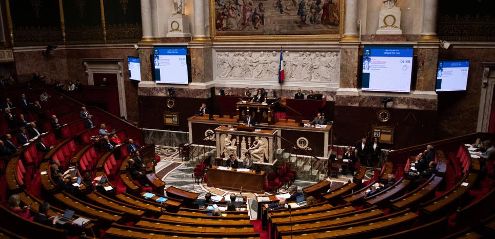 Budget 2025 : l’Assemblée nationale élargit et pérennise la surtaxe sur les hauts revenus