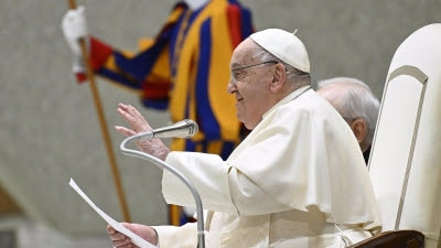 El Papa anuncia que preparará una exhortación apostólica dedicada a los niños, que será la octava de su pontificado