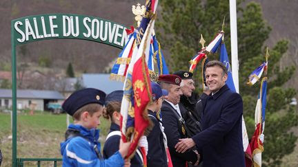 Commémoration de la Libération : trois séquences à retenir de l'hommage rendu au maquis du Vercors par Emmanuel Macron