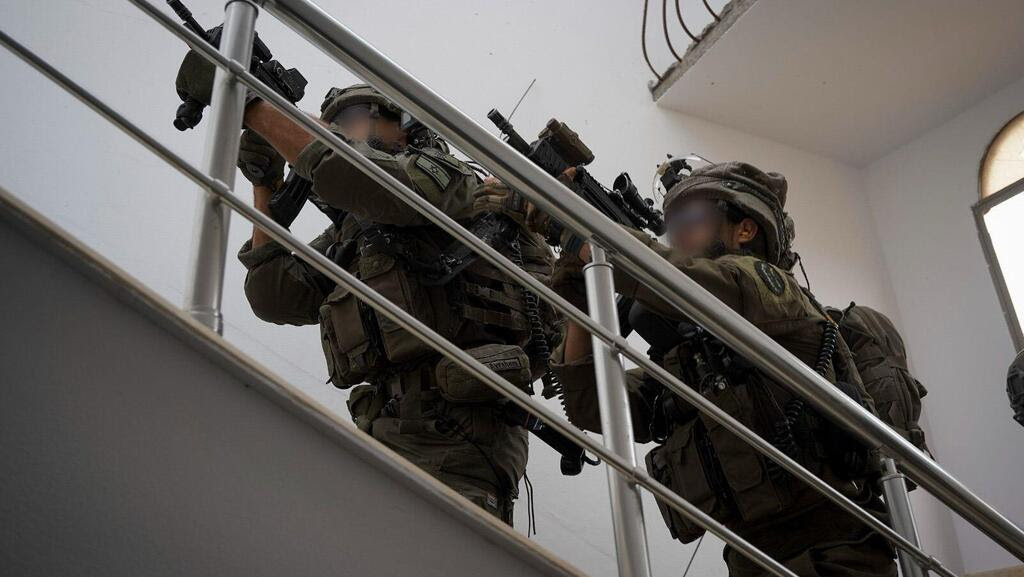 פשיטה על יעדי טרור מרכזיים וחיסול עשרות מחבלים: צוות הקרב של חטיבת ג בעתי ממשיך את ההתקפה האוגדתית בלב חאן יונס