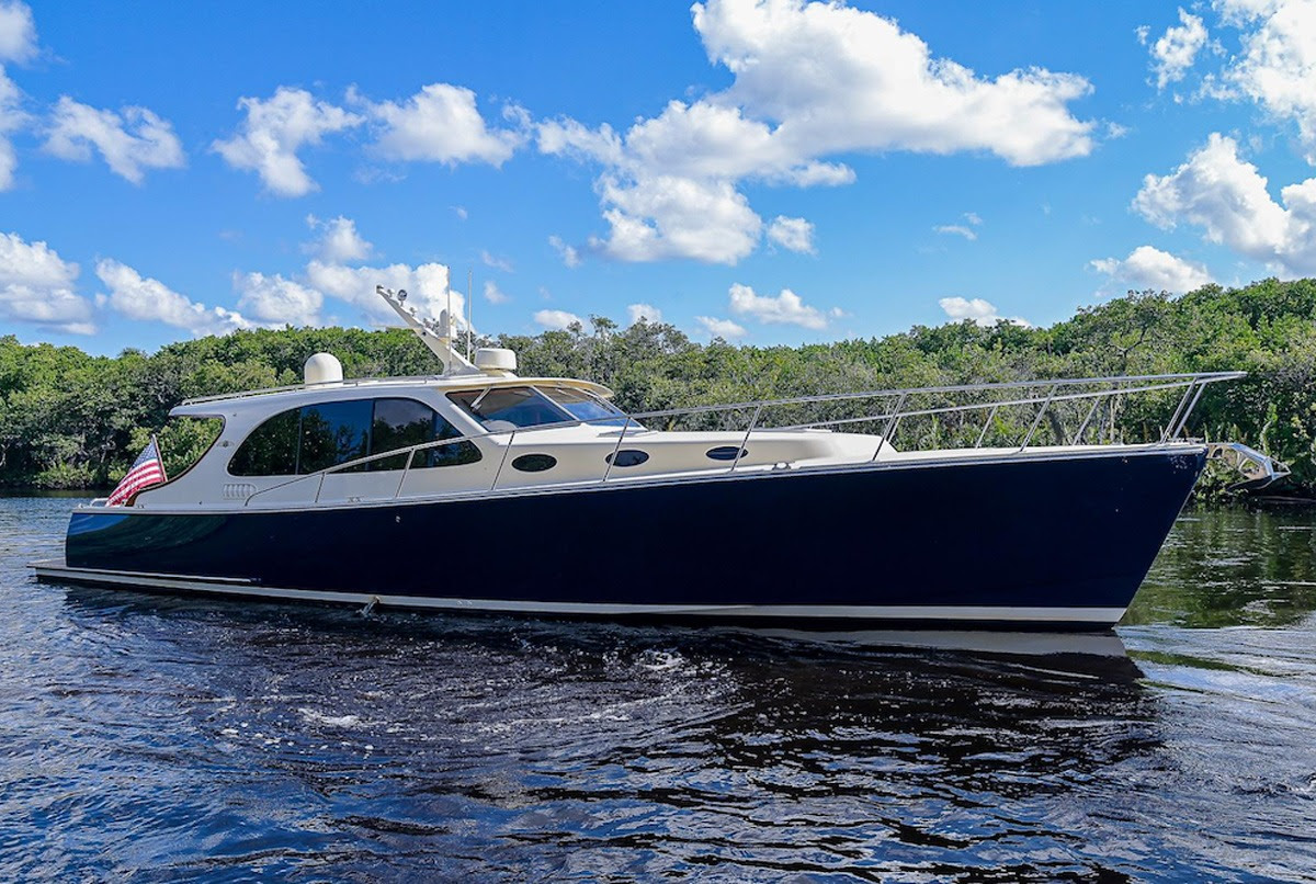 2017 Palm Beach Motor Yachts 45