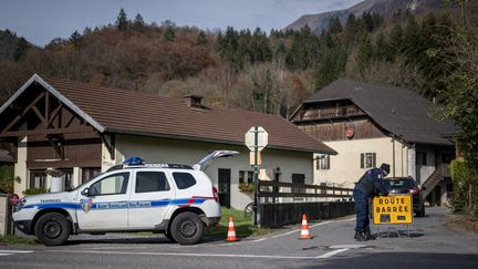 Triple infanticide en Haute-Savoie : le corps retrouvé en Suisse est bien celui de la mère des victimes, annonce le parquet