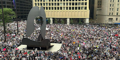 overhead shot of massive crowd in Chicago