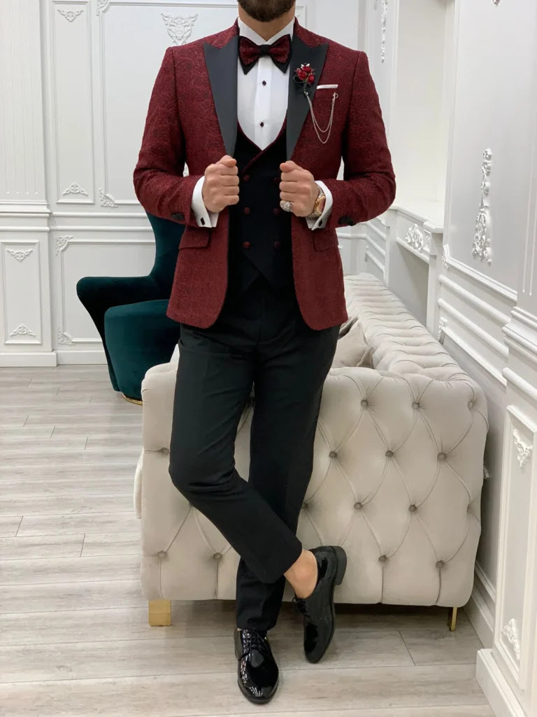 12 Stylish NYE Party Outfits for Men to Ring in the New Year Right 3 caS