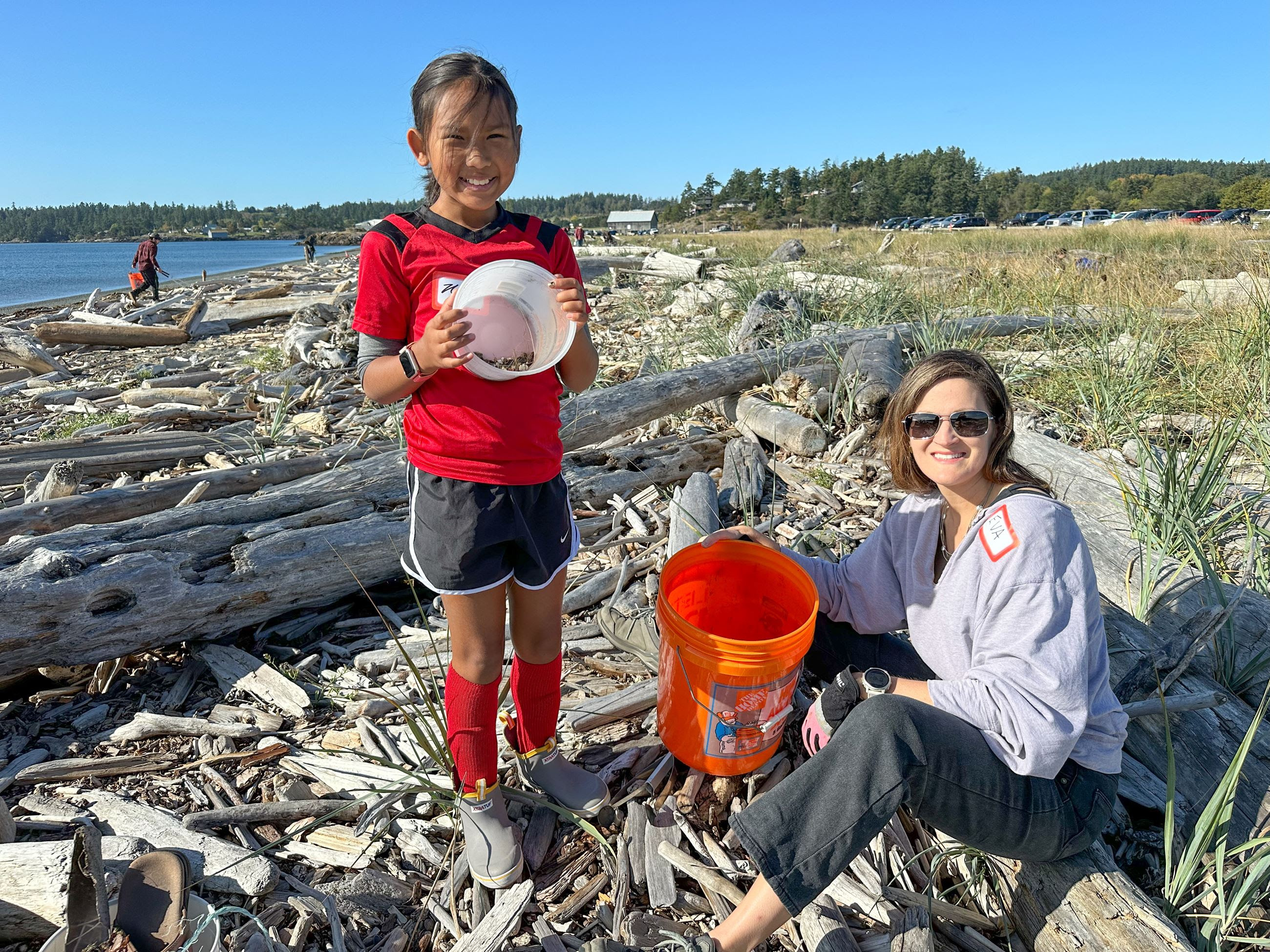 PlasticBeachCleanUp_FriendsoftheSanJuans