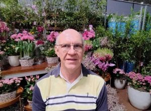 Venda de flores para Finados aumenta 6% e crescem novas formas de homenagens 1 1235c8aed56d4566d1c4c69b572bf2a1 medium