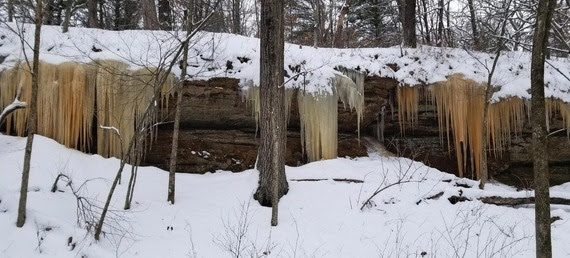 frozen icicles at mirror lake state park