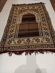 KETOSTICS® Chenille Soft Muslim Prayer Mat/Janamaz Mat, Foldable 4x2 feet (Brown LINE) : Amazon.in: Home & Kitchen