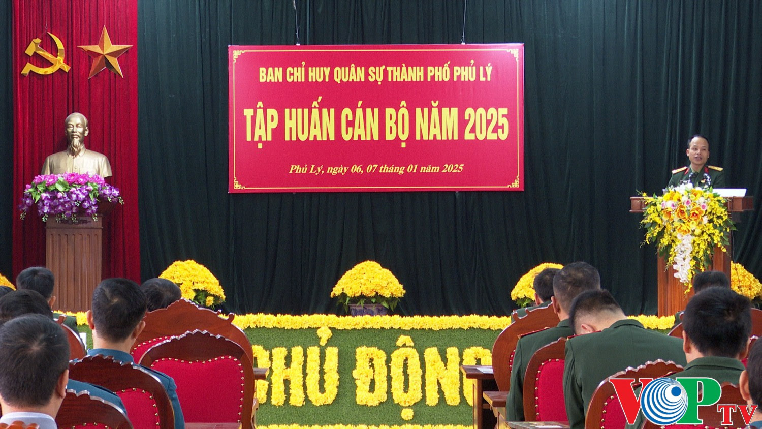 Ban chỉ huy quân sự Thành phố khai mạc tập huấn cán bộ năm 2025