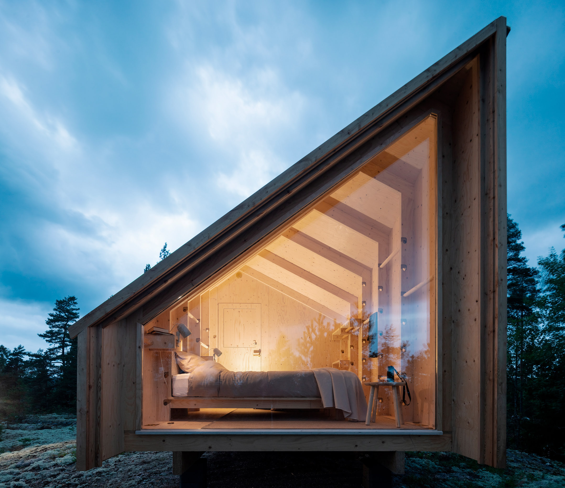 Space of Mind es una cabaña modular y prefabricada diseñada por el estudio finlandés Studio Puisto en colaboración con la marca de muebles Made By Choice.
