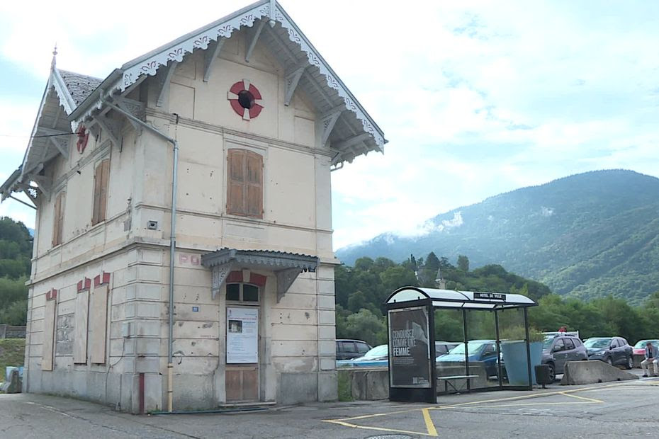 VIDÉO. Laissée à l'abandon, squattée et dégradée depuis plus de 30 ans, cette petite bâtisse du XIXe va être rénovée grâce au Loto du Patrimoine