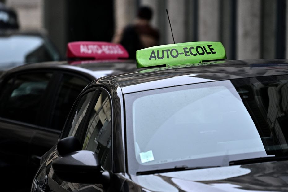 Un moniteur d'auto-école contrôlé positif à l'alcool lors de l'examen du permis de conduire