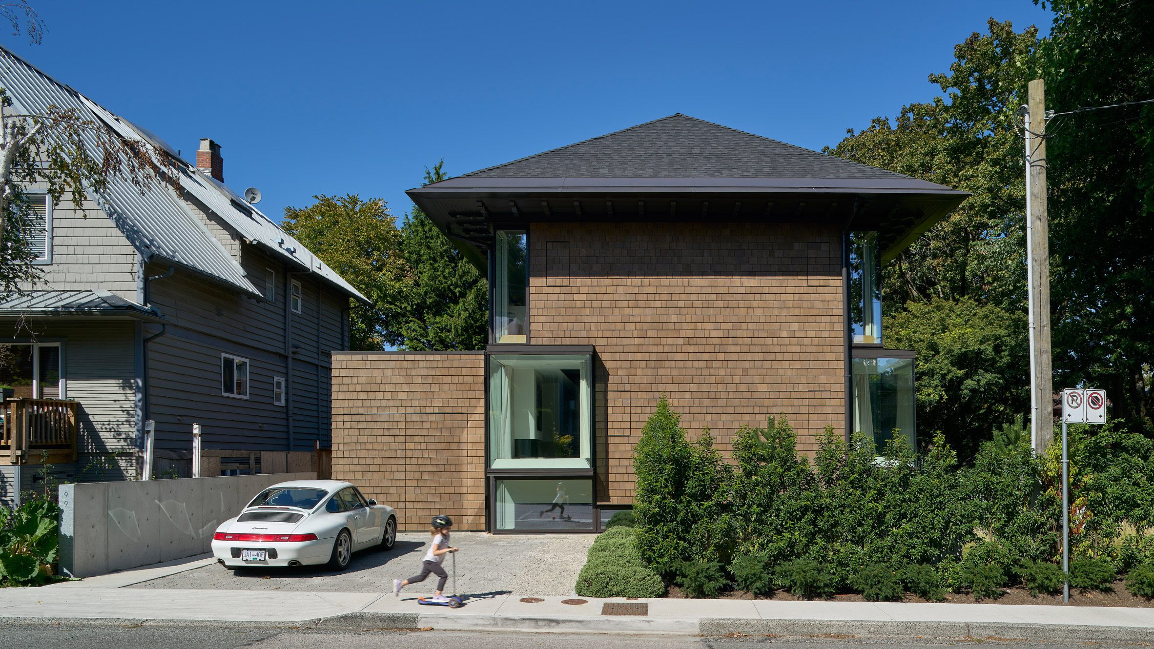 El proyecto 3789 Redo se encuentra en el barrio de Riley Park de Vancouver y ha sido realizado por el estudio D'Arcy Jones Architects.