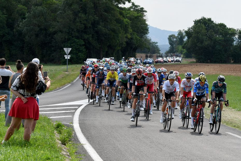 DIRECT VIDEO. Tour de l'Ain 2024 : suivez la deuxième étape de la course cycliste reliant Saint-Vulbas à Lélex Monts-Juras