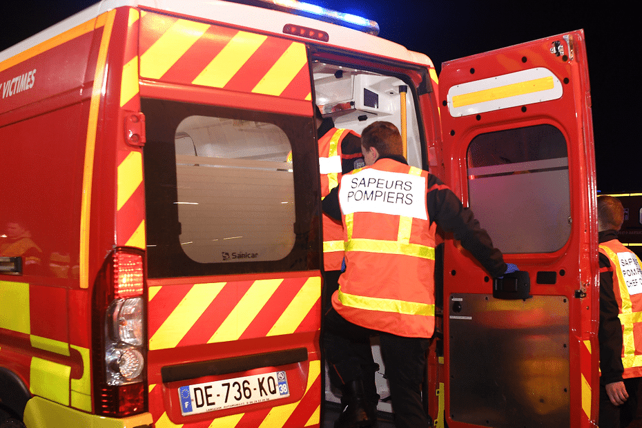 Un homme de 25 ans perd la vie dans un accident de la route en Isère