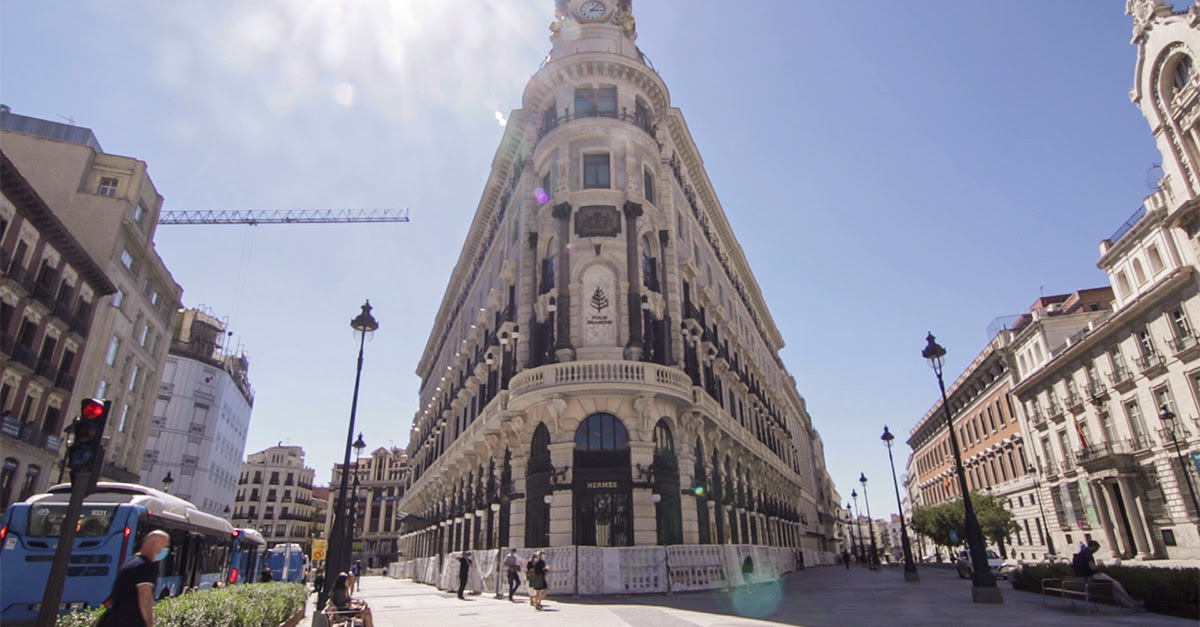 De la primera oficina poscovid al mayor centro comercial de lujo de Madrid: las historias más curiosas de 2020