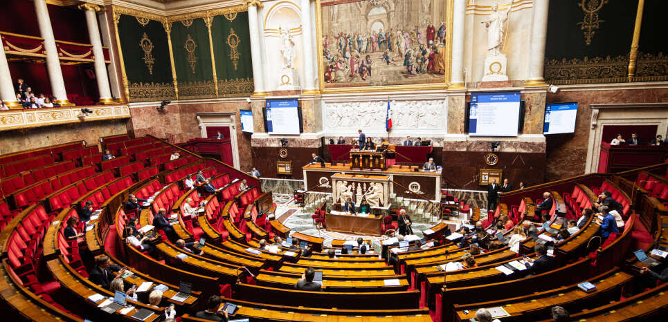 Budget 2025 : près de 1 900 amendements déposés à l’Assemblée