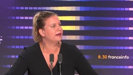 Cumul des fonctions de ministre et député : Mathilde Panot, qui a saisi le Conseil constitutionnel, dénonce 'une violation totale de la séparation des pouvoirs'