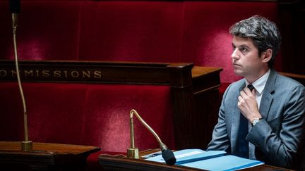 Les députés macronistes débattent d'un programme législatif en vue d'une éventuelle coalition avec d'autres forces politiques