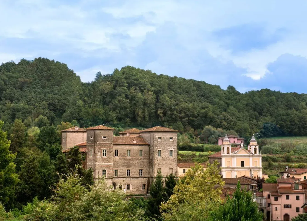 Castillo en Lunigiana (Italia)